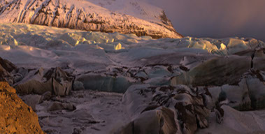 Panoramafotografie von island - Werbeaufnahme, tourismus, Fotograf, Sonnenuntergang über einem Gletscher 